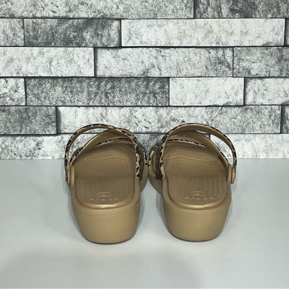 Crocs Womens 9 Leopard Print Women's Wedge Sandals - Picture 5 of 7